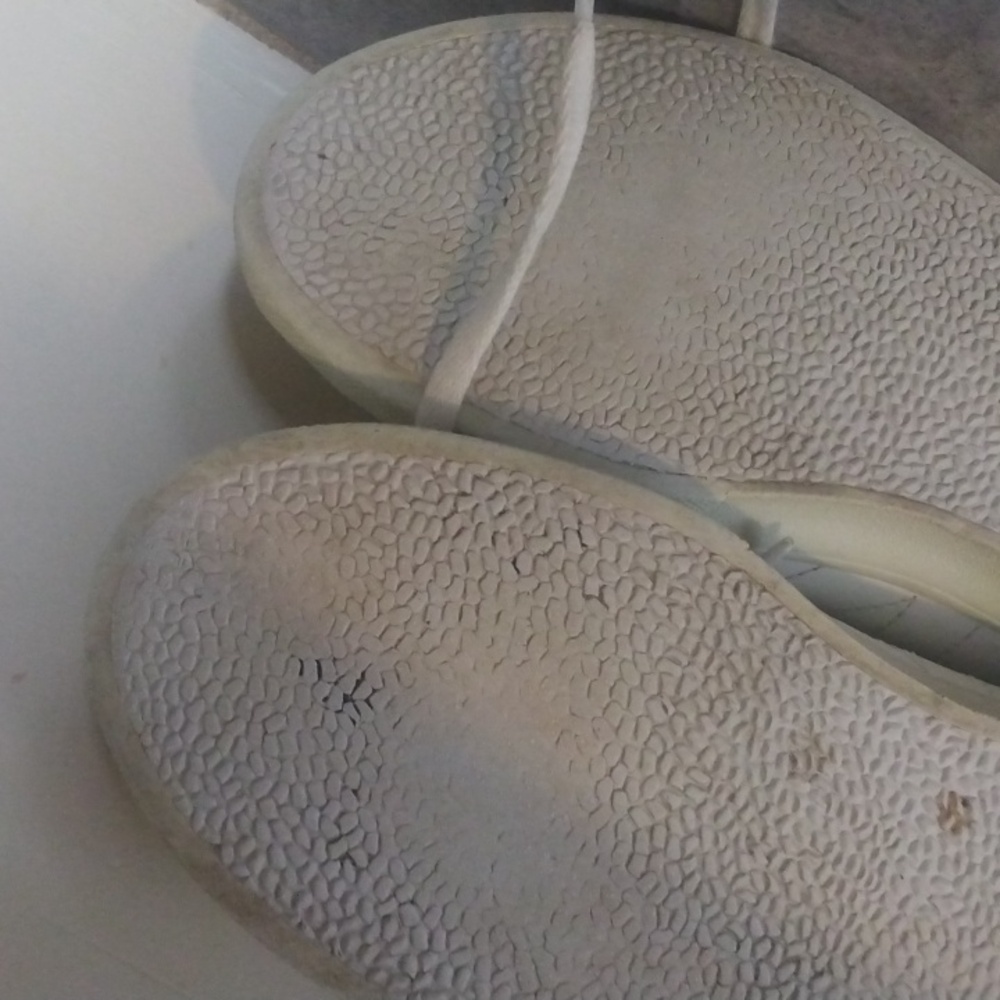 VEJA  Shoes - Picture 10 of 12